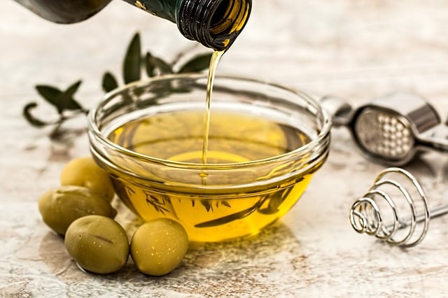 Are unsaturated oils bad for your skin?