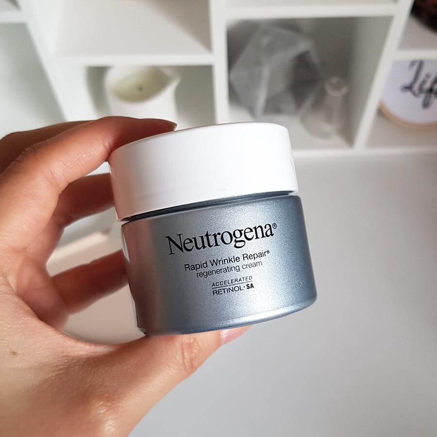 Choosing retinol products: Neutrogena Rapid Wrinkle Repair Regenerating Cream | Lab Muffin Beauty Science