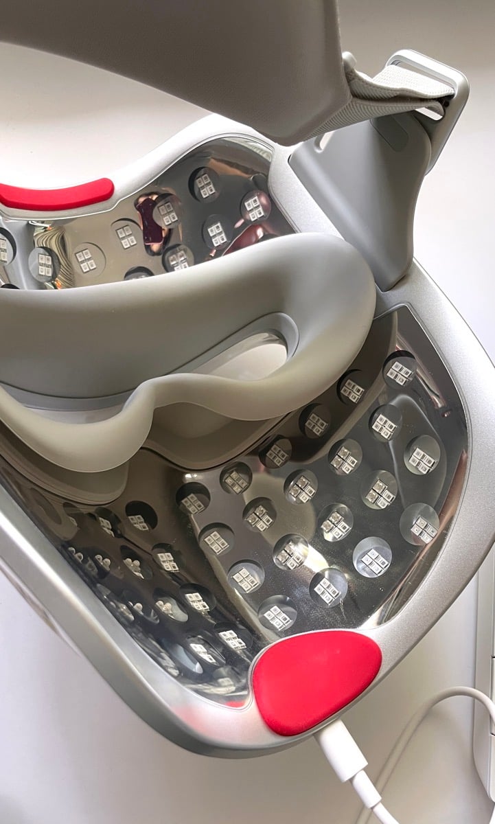 ulike reglow mask inside